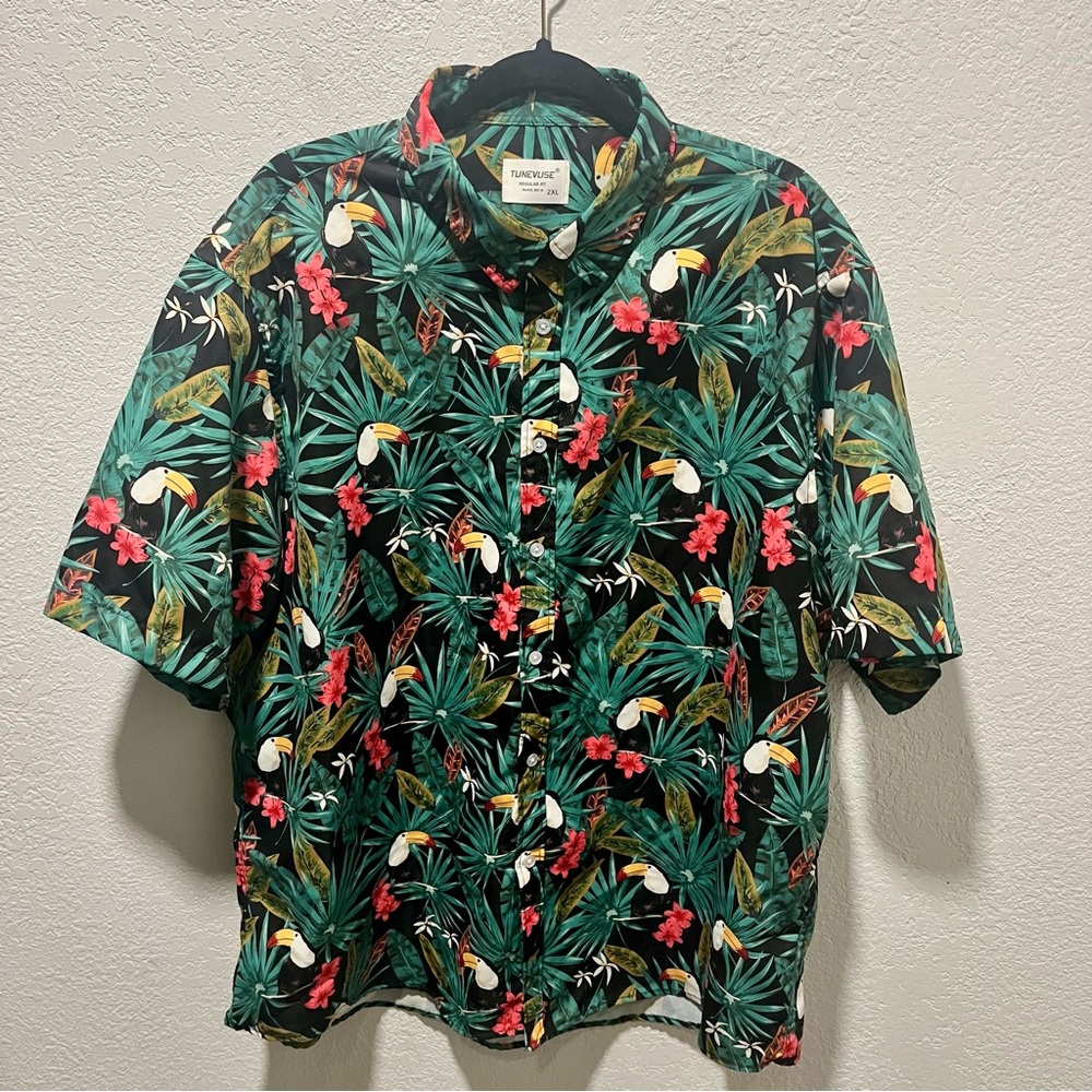Tunevuse Regular Fit Green and Red Casual Button Front Shirt with Tropical Print